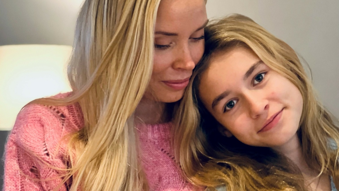 Lana och Terese, 12 år